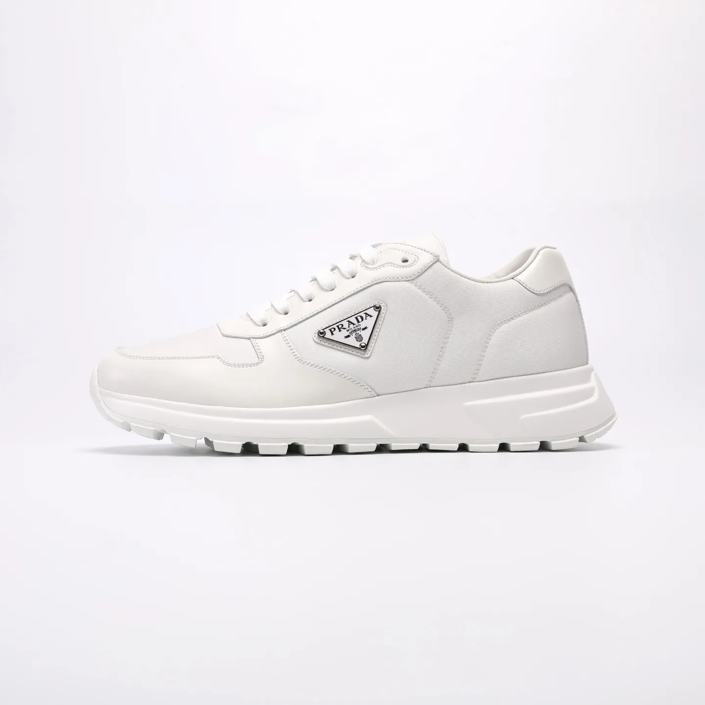 Batch 580 [PRADA] Men's shoes are popular in the counter, official website synchronization, high-quality shipments. Fabric: original cowhide with snakeskin. Lining: cowhide feet + cowhide lining. Outsole: original TPU + foam. Size: 38-46